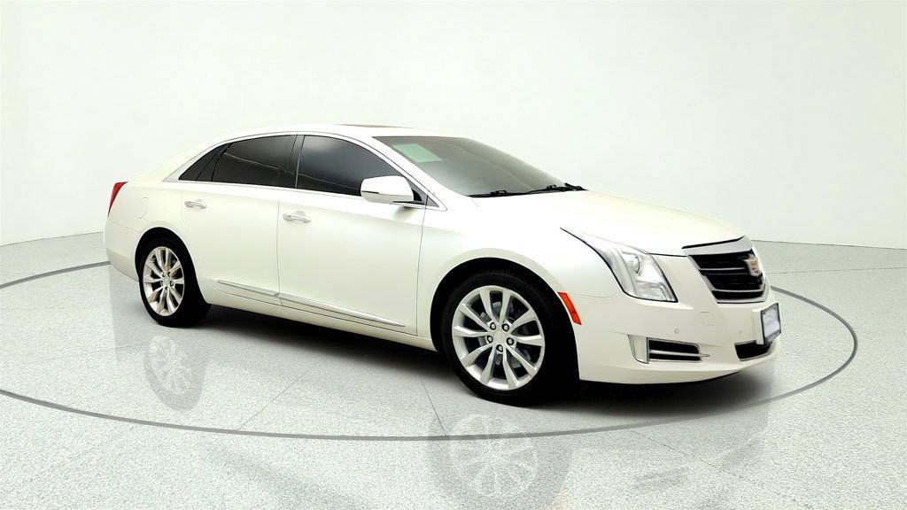 Used 2017 Cadillac XTS Luxury AWD/4WD image 3