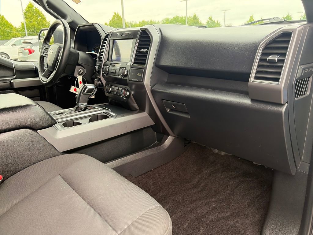Used 2019 Ford F150 XLT w/ Equipment Group 302A Luxury AWD/4WD image 11