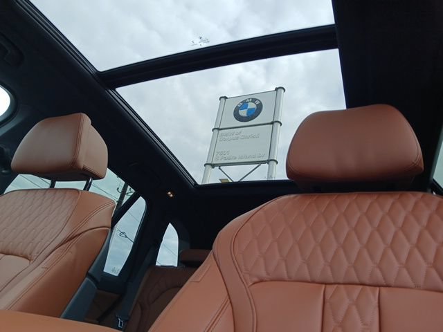 New 2026 BMW X5 xDrive40i w/ M Sport Package AWD/4WD image 29