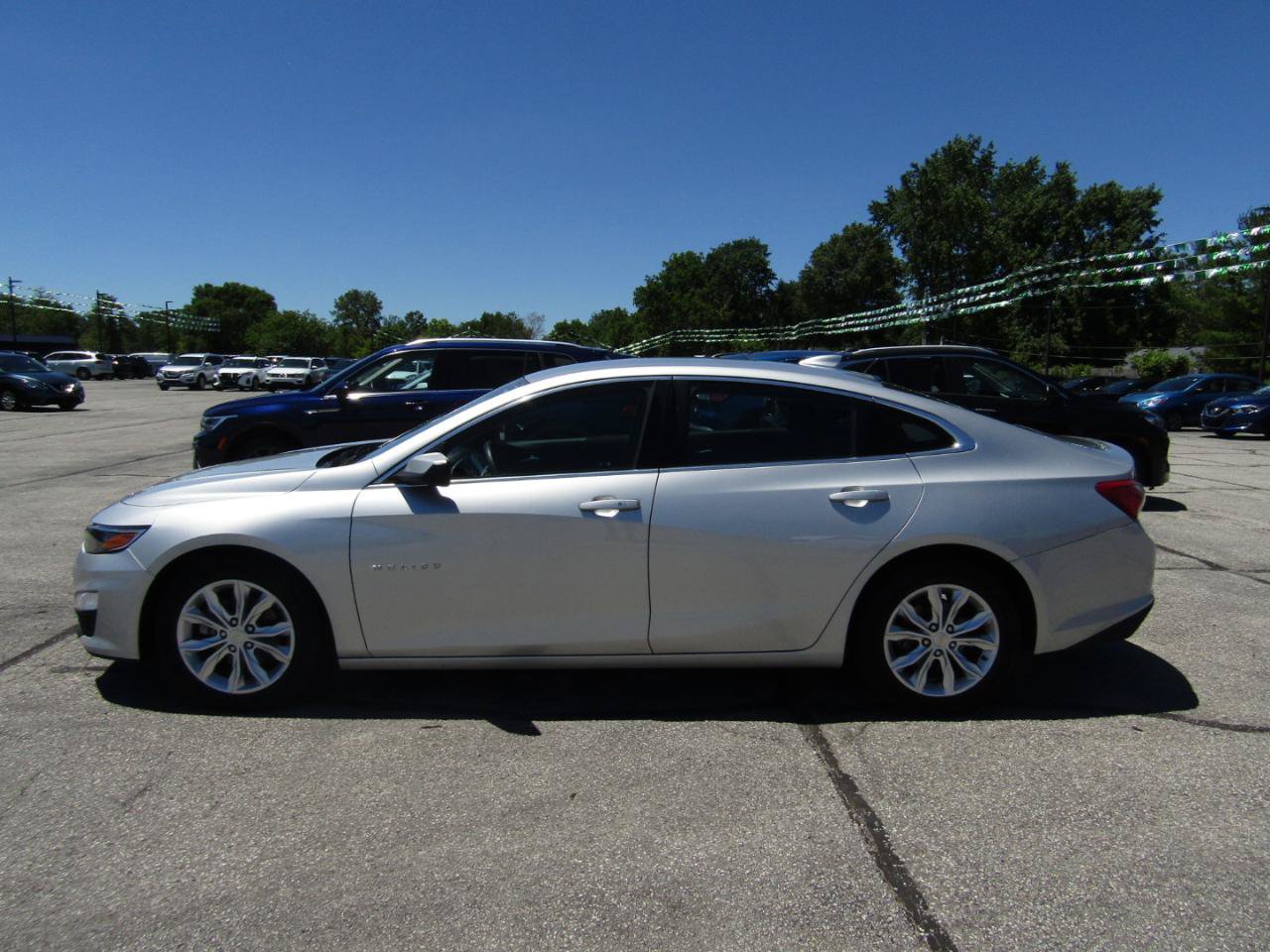 Used 2020 Chevrolet Malibu LT FWD image 4