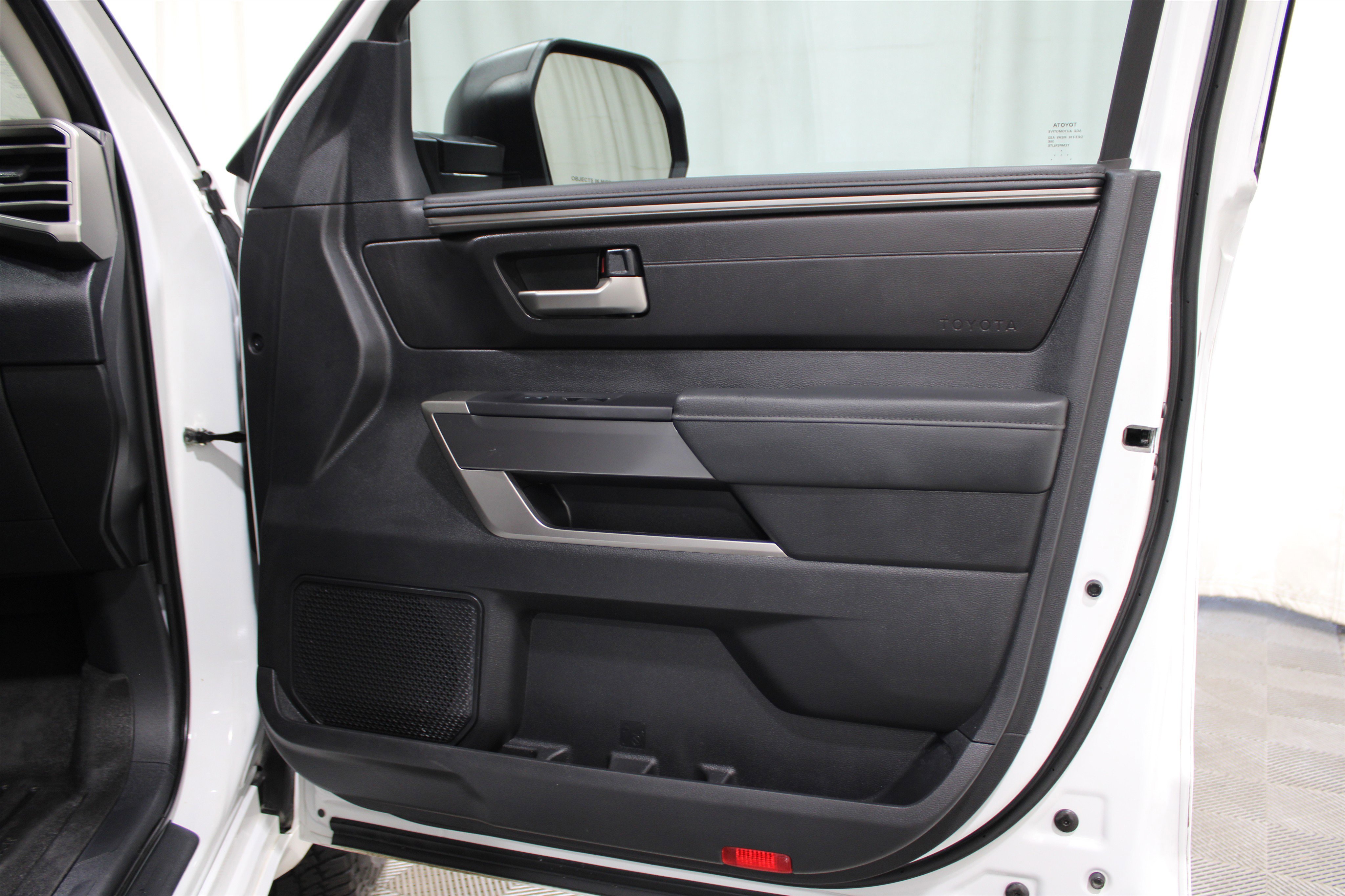 Used 2022 Toyota Tundra SR5 image 29