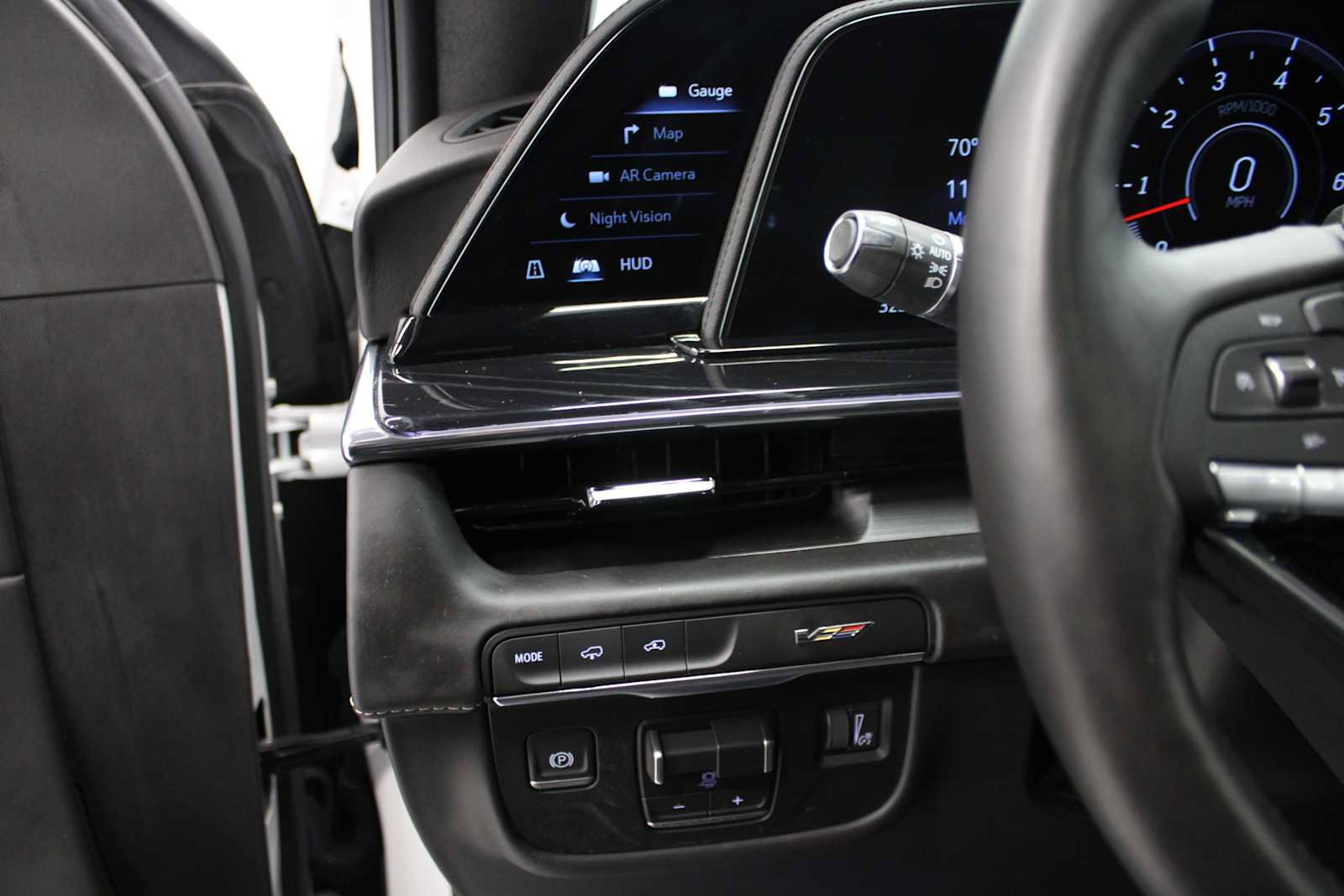 Used 2023 Cadillac Escalade V w/ LPO, ONYX Package image 24