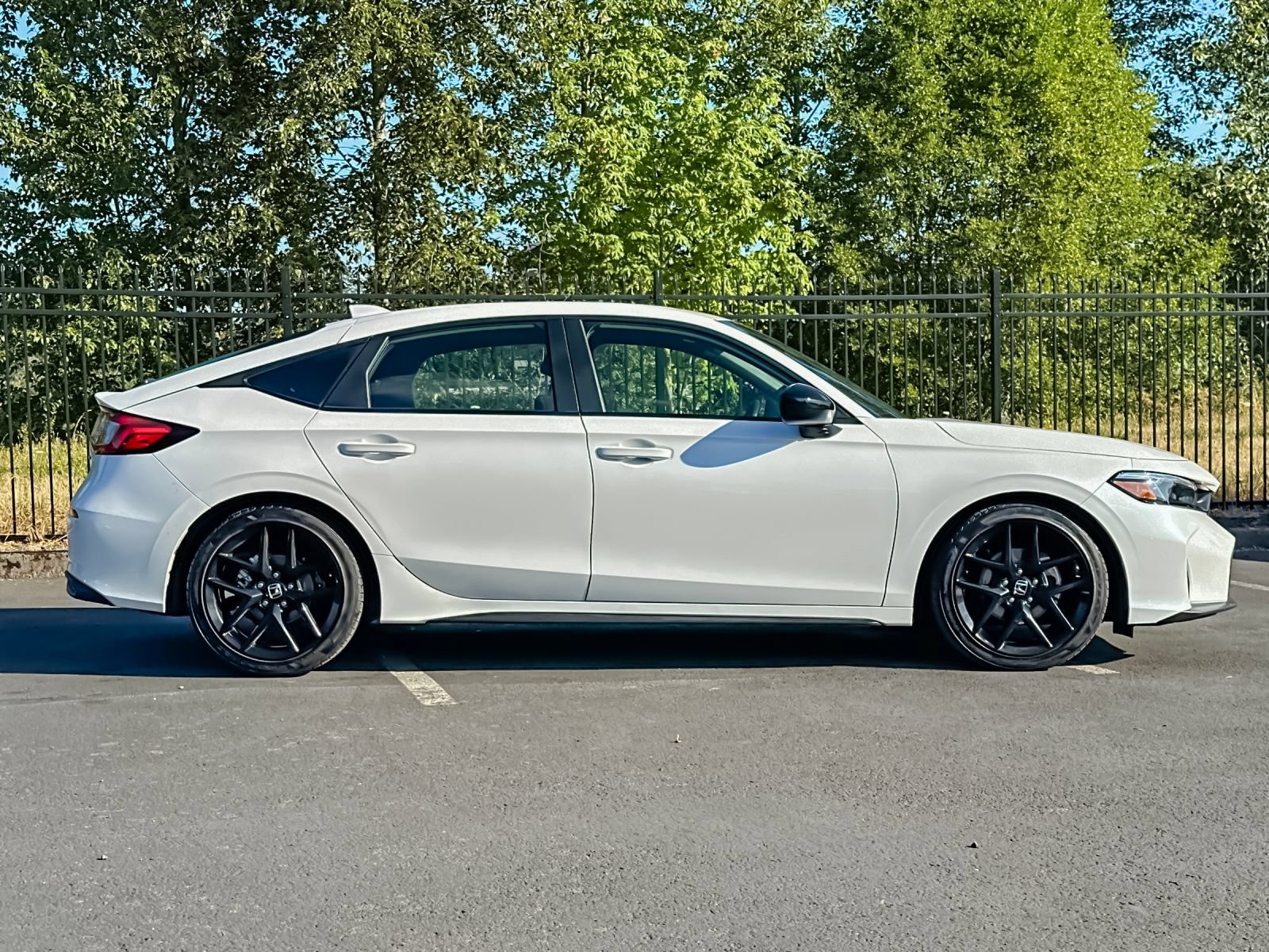 Used 2025 Honda Civic Sport image 2