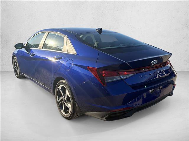 Used 2023 Hyundai Elantra SEL w/ Convenience Package FWD image 3