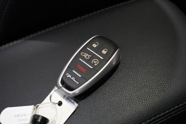 Used 2020 Alfa Romeo Giulia AWD w/ Cold Weather Package image 35