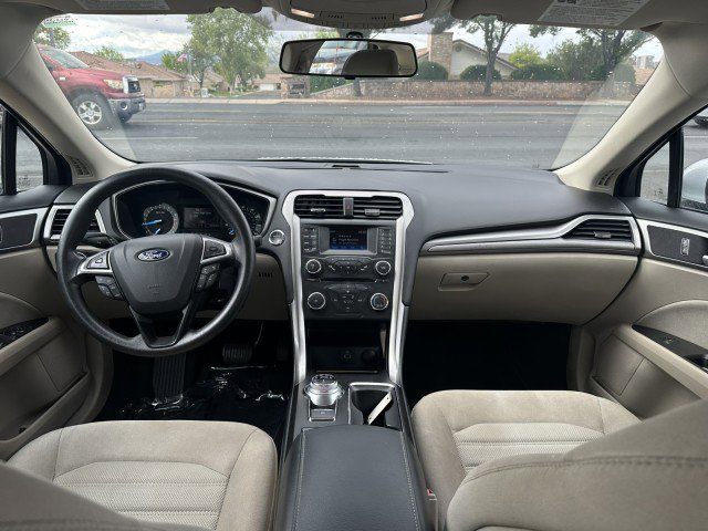 Used 2018 Ford Fusion SE image 17