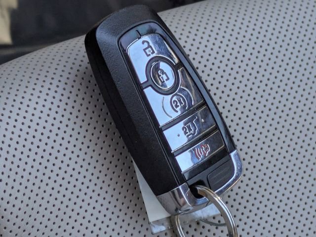 Used 2023 Lincoln Nautilus Reserve w/ Cargo Utility Package image 30