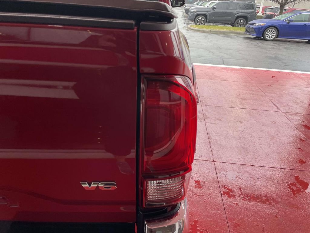 Used 2022 Toyota Tacoma SR5 image 18