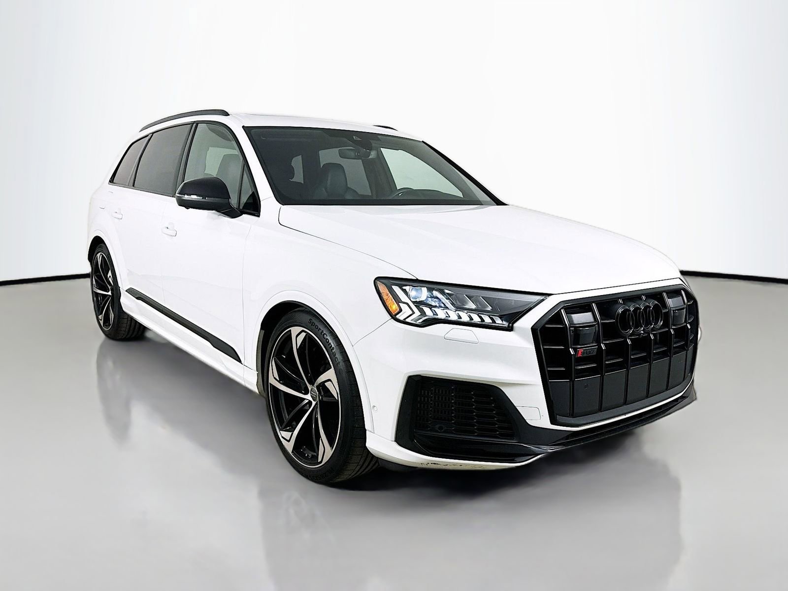 Used 2023 Audi SQ7 Premium Plus w/ Executive Package AWD/4WD image 3