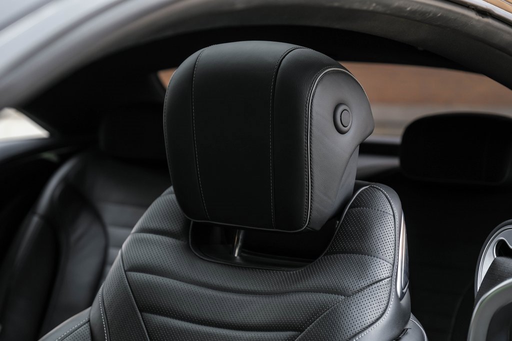 Used 2015 Mercedes-Benz S 550 4MATIC Coupe image 30