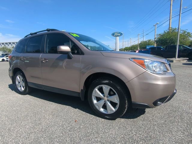Used 2014 Subaru Forester 2.5i Premium w/ All-Weather Package AWD/4WD image 2