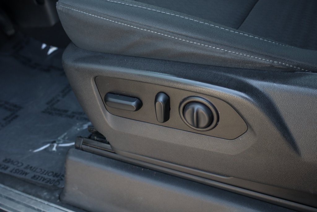 Used 2020 Chevrolet Silverado 2500 LT w/ Fleet Comfort Package image 19