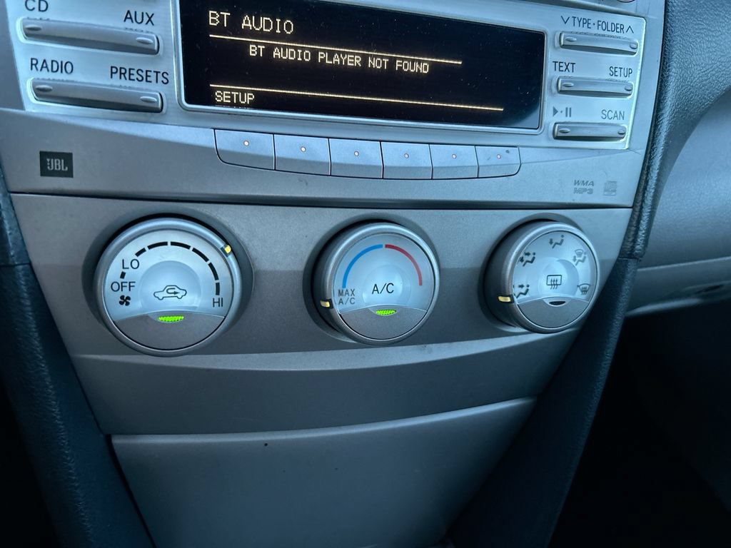 Used 2011 Toyota Camry SE w/ SE Extra-Value Pkg #1 FWD image 23