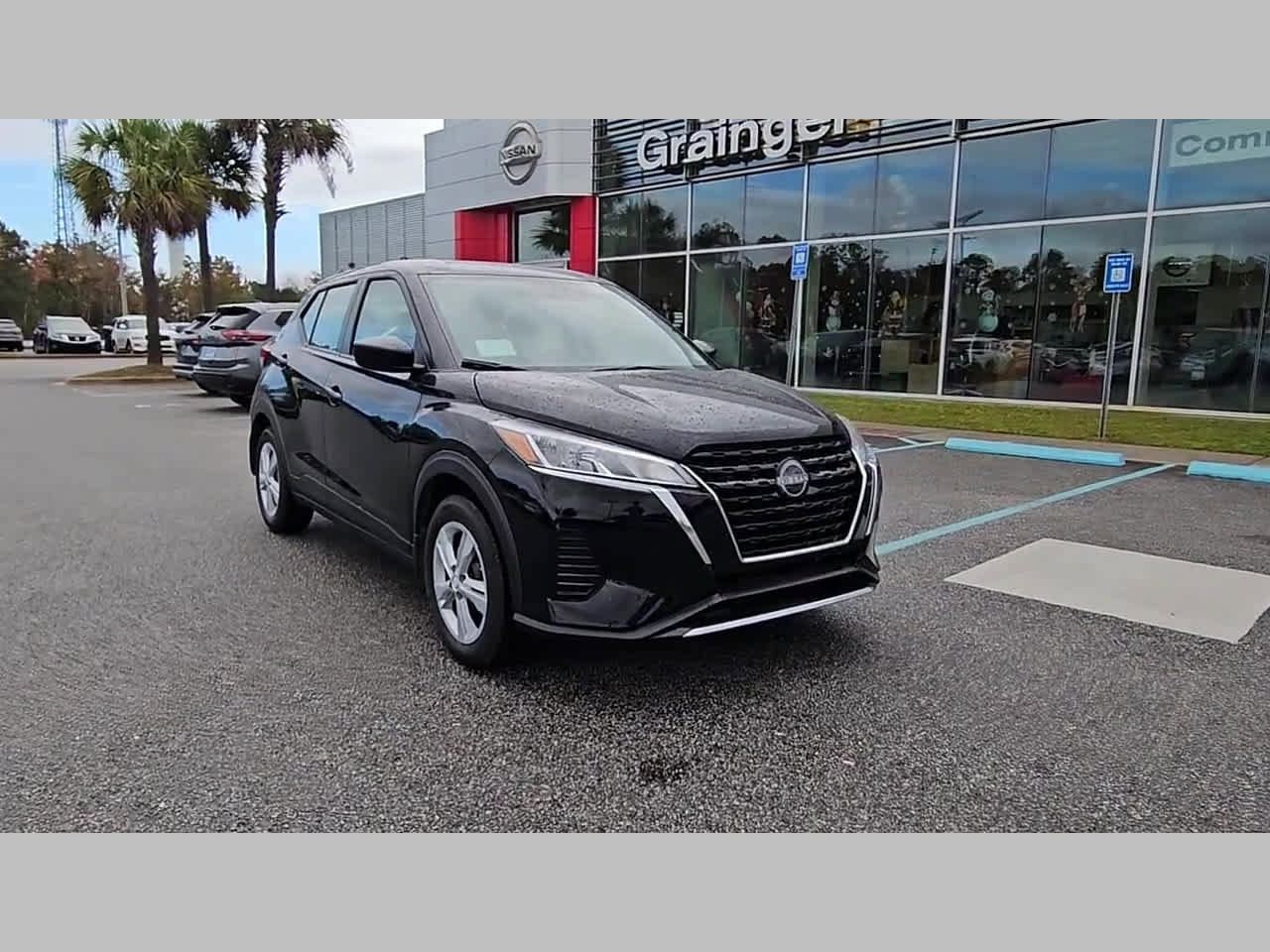 New 2025 Nissan Kicks Play S image 17