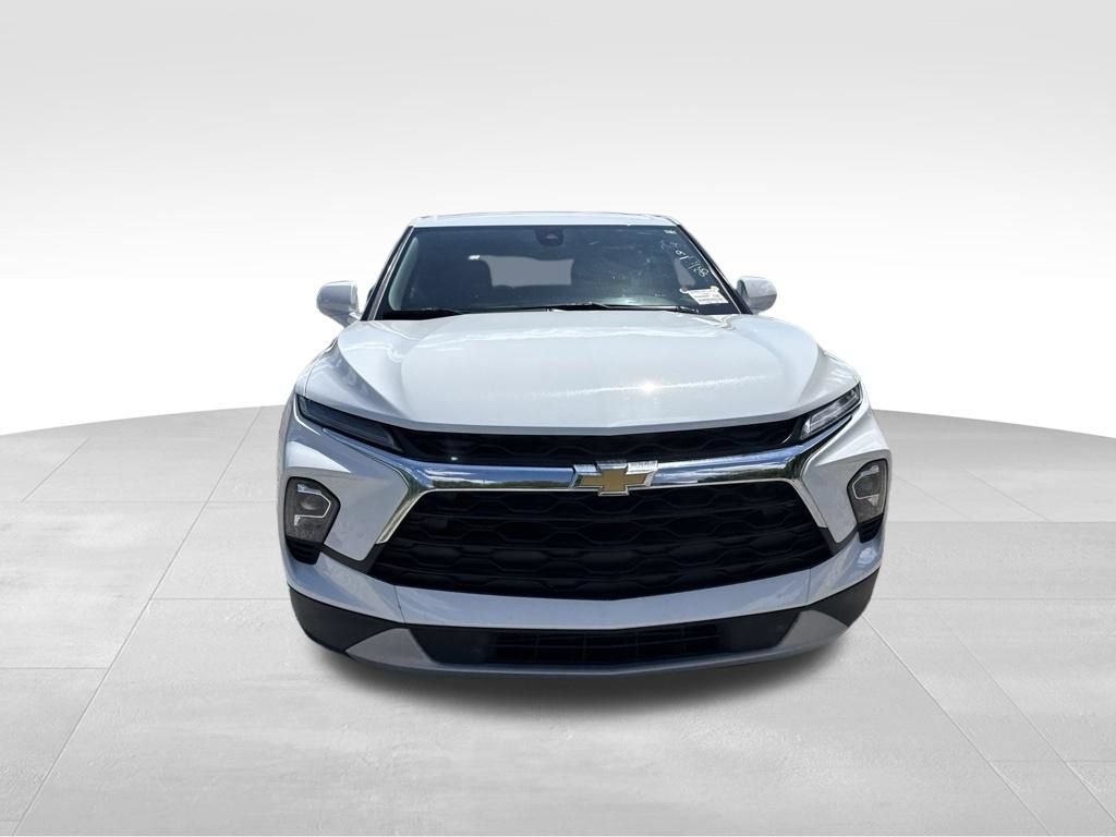 Used 2025 Chevrolet Blazer LT AWD/4WD image 19