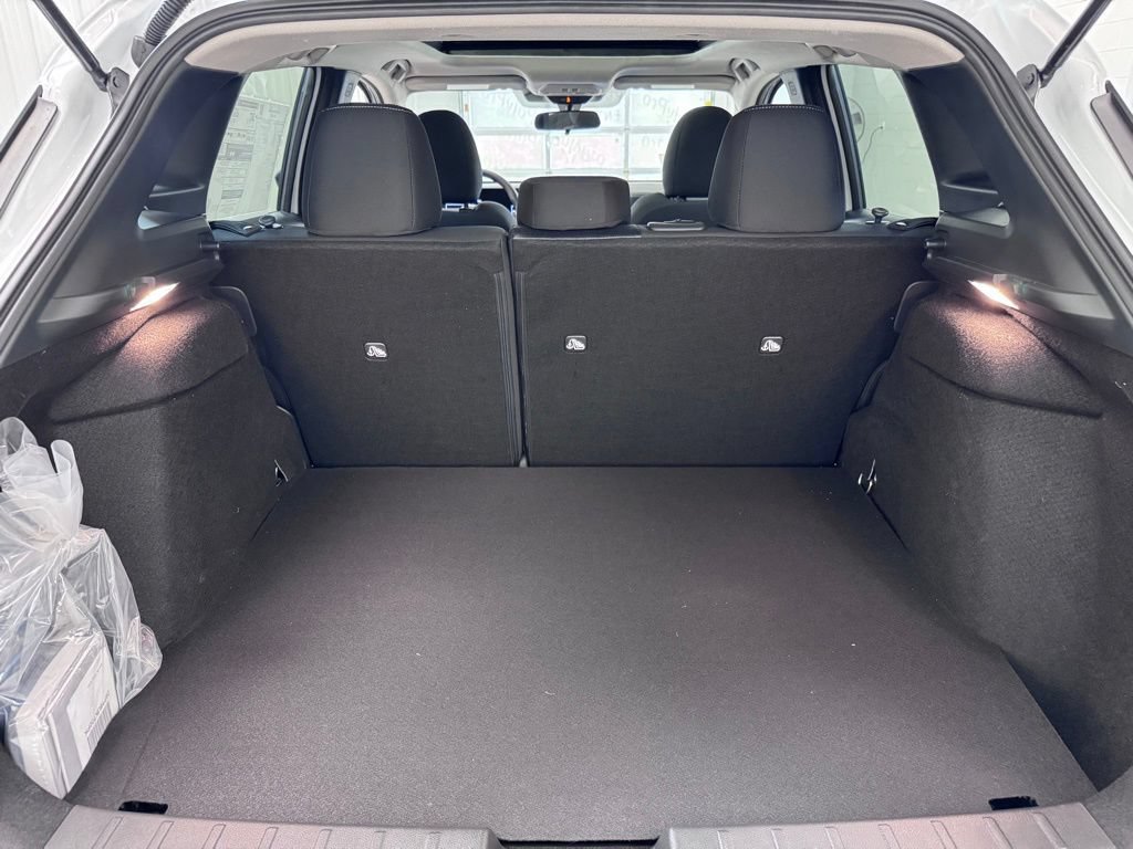Certified 2026 Nissan Kicks SV w/ SV Premium Package AWD/4WD image 21
