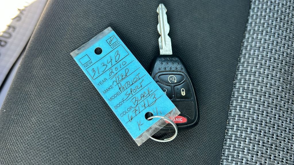 Used 2010 Jeep Patriot Sport image 33