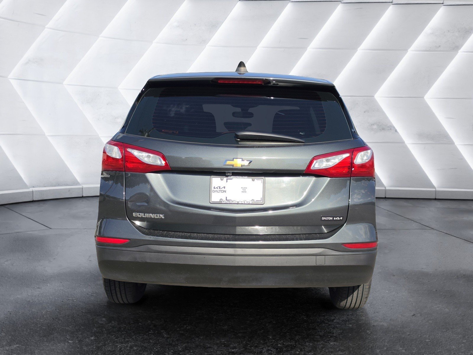 Used 2019 Chevrolet Equinox LS FWD image 4