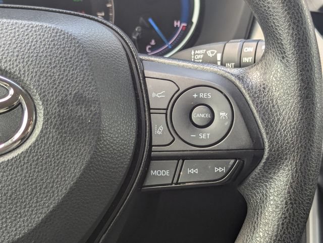 Used 2024 Toyota RAV4 XLE AWD/4WD image 19