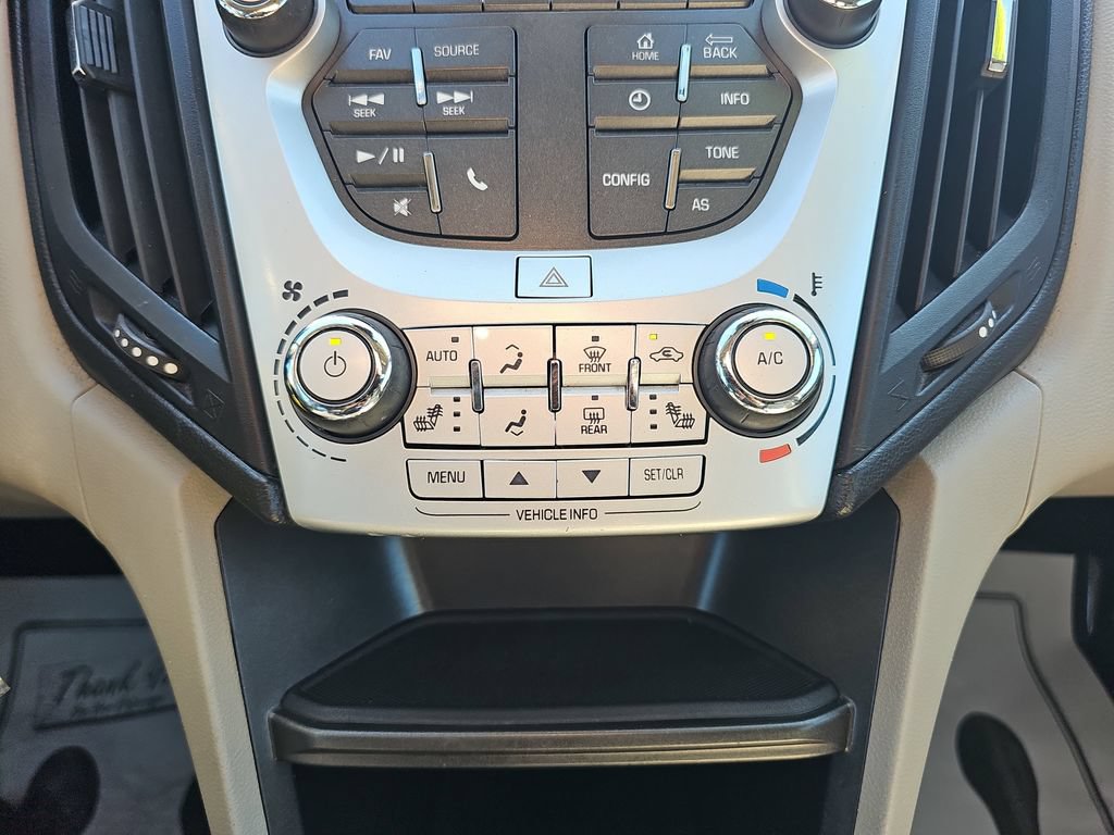 Used 2017 Chevrolet Equinox Premier FWD image 23