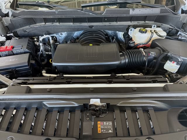 Used 2024 Chevrolet Silverado 1500 RST AWD/4WD image 31