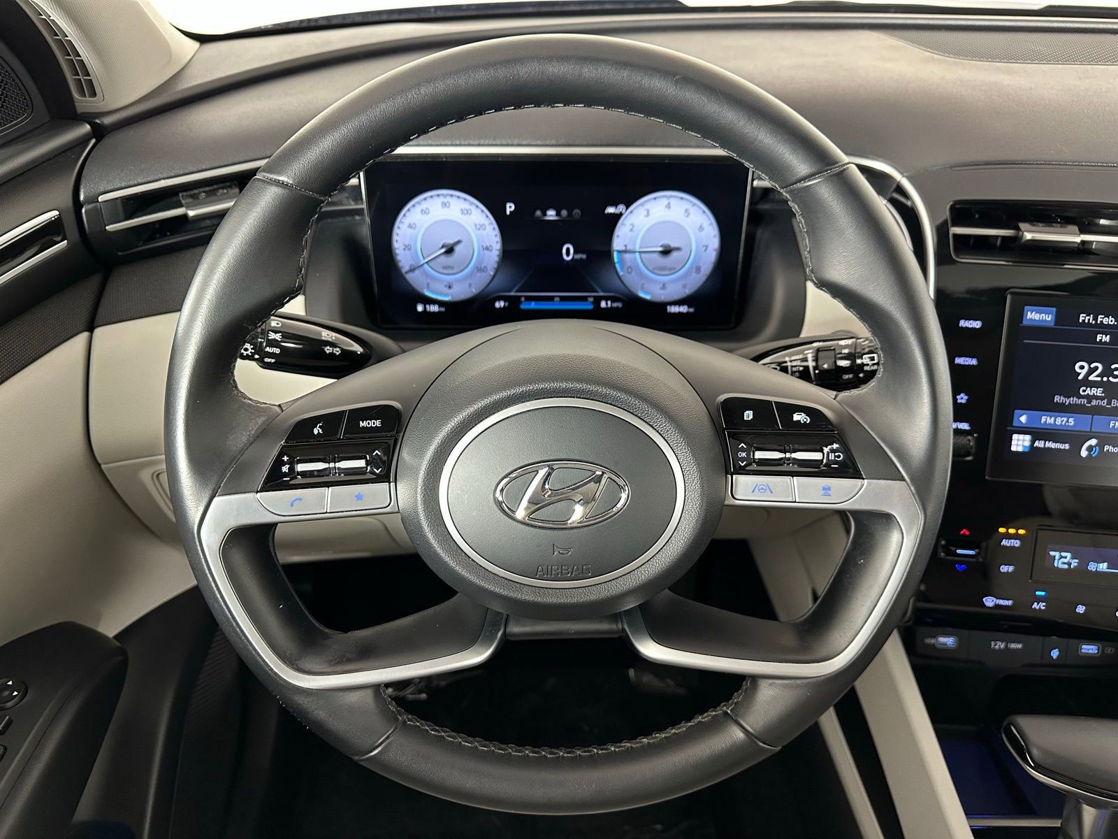 Used 2023 Hyundai Tucson SEL w/ Convenience Package image 9