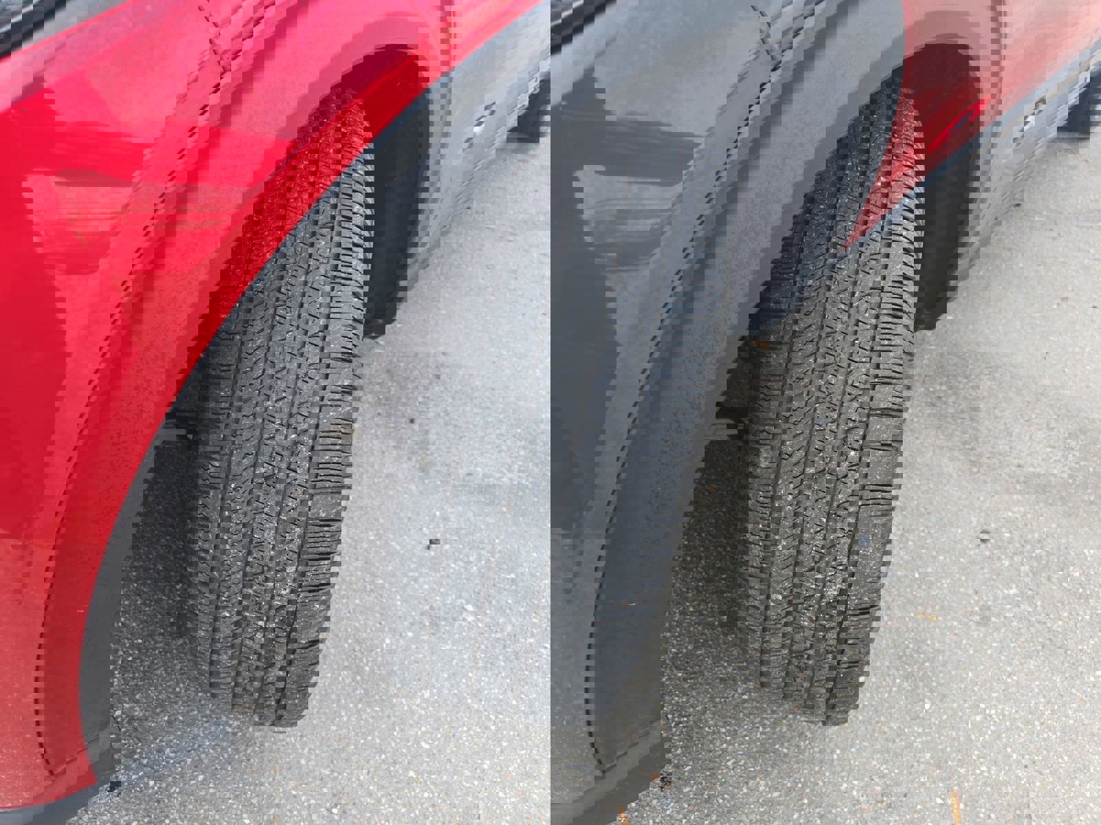 Used 2025 Ford Explorer ST w/ Sun And Sound Package image 35