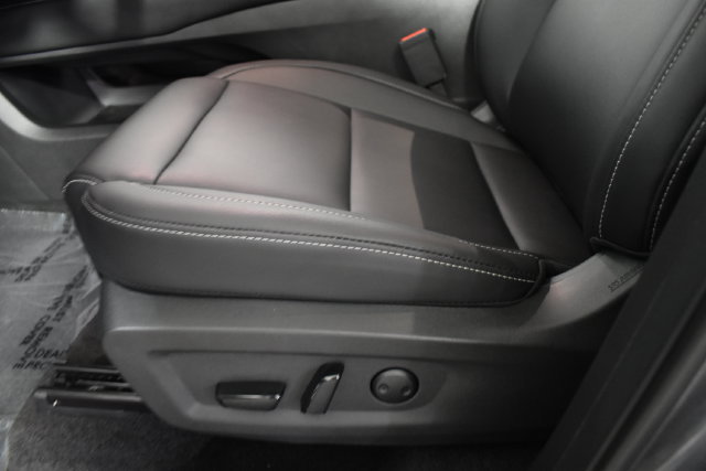 Certified 2025 Nissan Murano SV AWD/4WD image 12