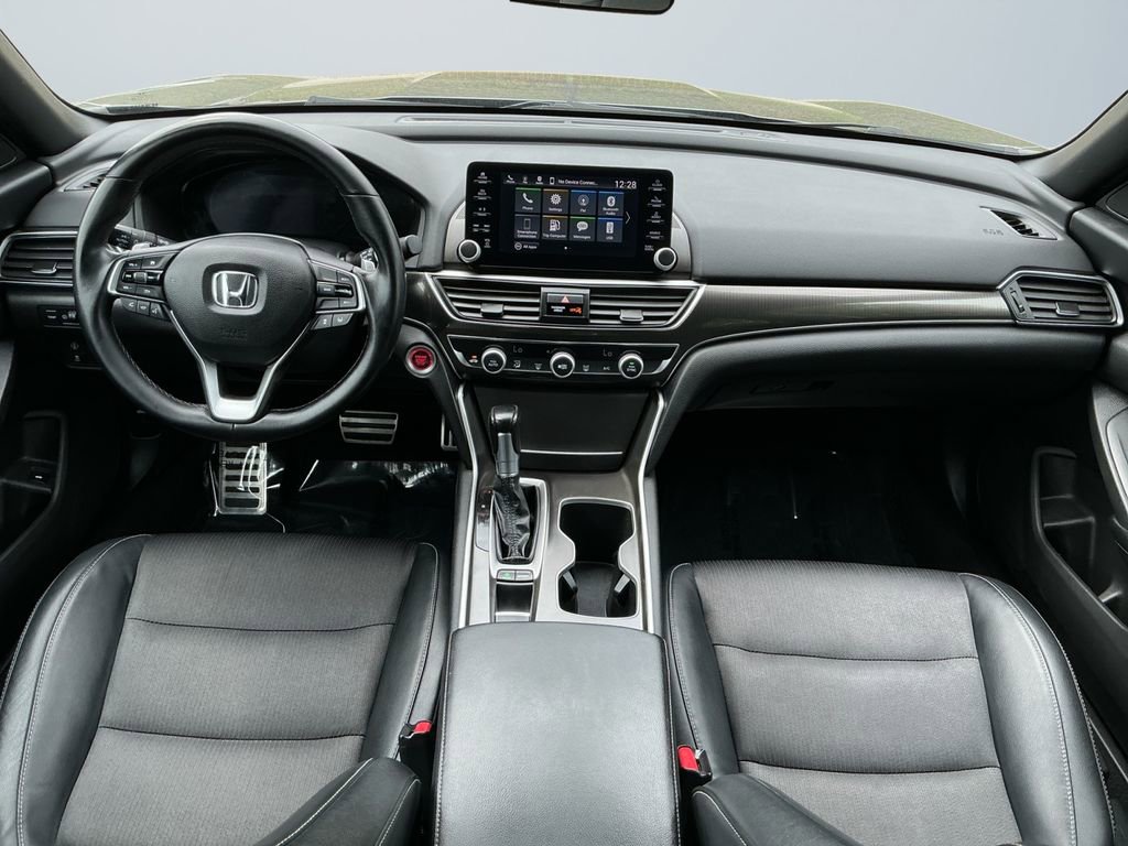 Used 2018 Honda Accord Sport image 11