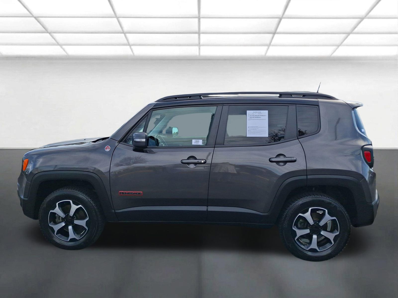Used 2020 Jeep Renegade Trailhawk w/ Cold Weather Group AWD/4WD image 6