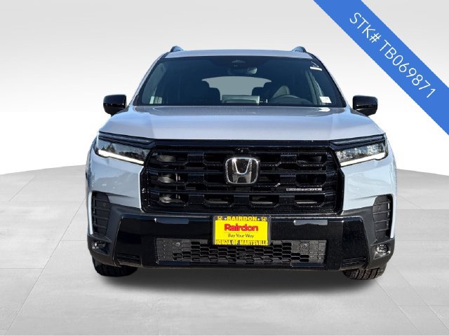 New 2026 Honda Pilot Black Edition image 2
