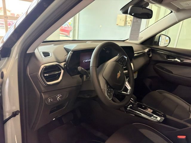 New 2026 Chevrolet TrailBlazer LT w/ Convenience Package AWD/4WD image 15