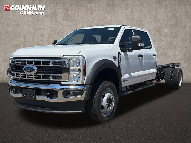New 2026 Ford F550 4x4 Crew Cab image 3