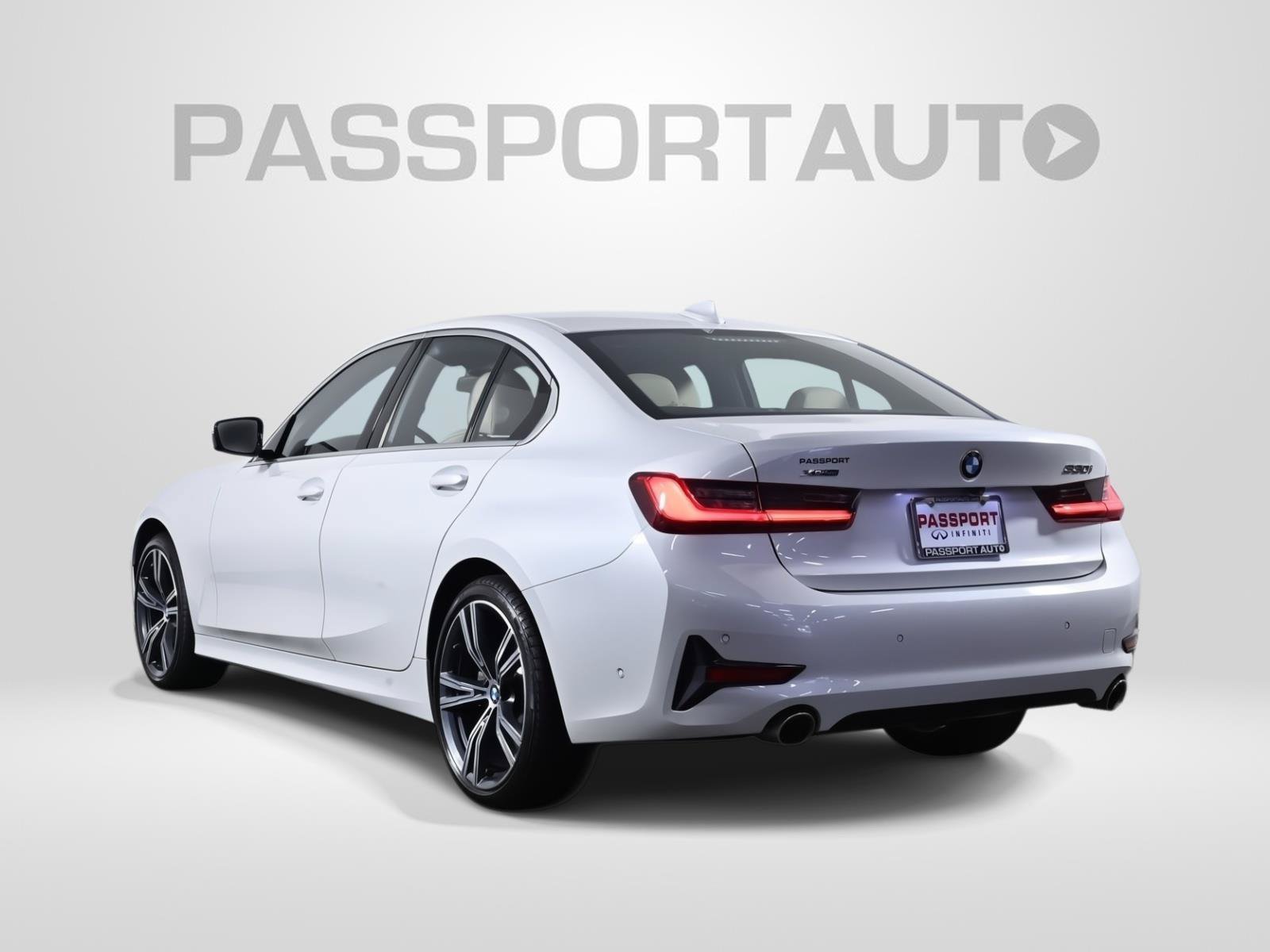 Used 2021 BMW 330i xDrive Sedan AWD/4WD image 4