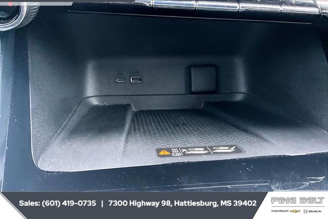 Certified 2024 Chevrolet Traverse RS image 23