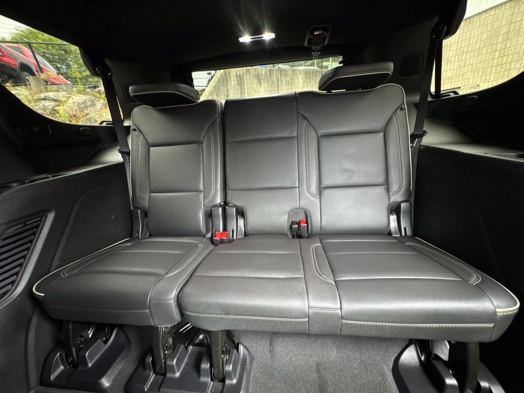 Used 2025 GMC Yukon Elevation AWD/4WD image 21