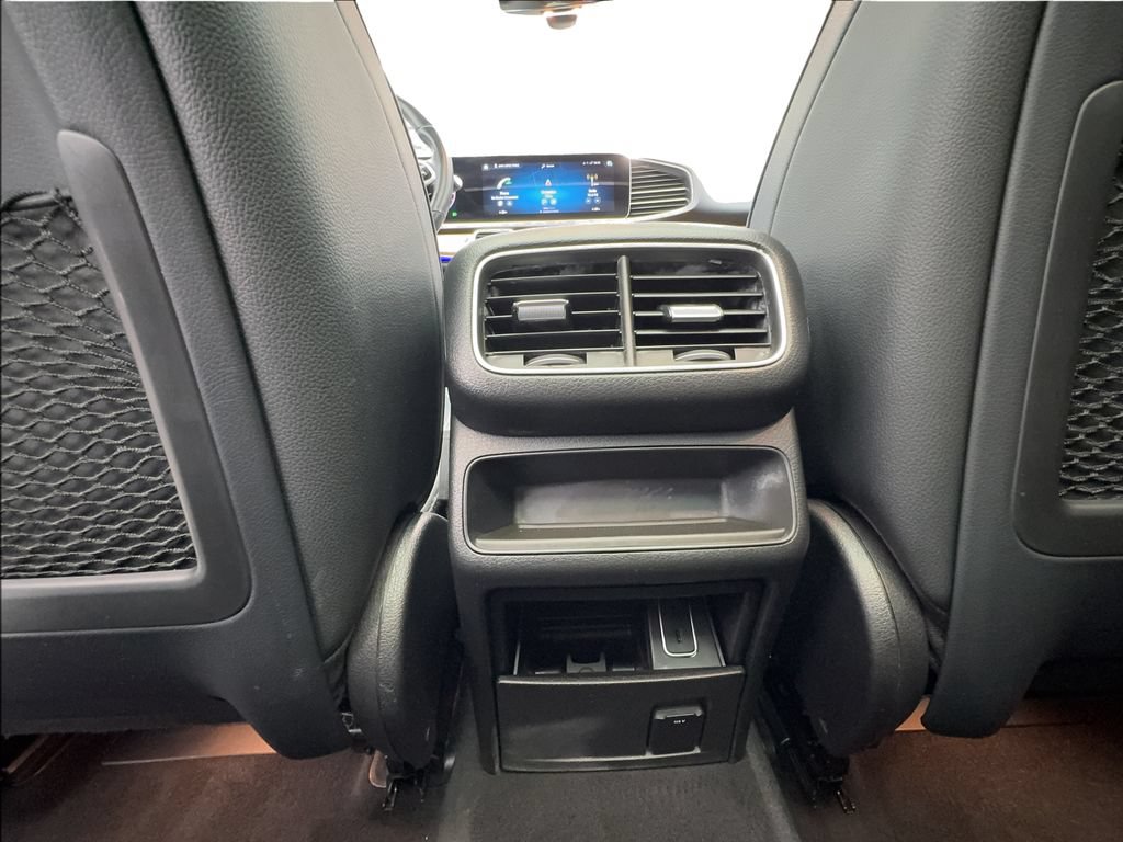 Used 2021 Mercedes-Benz GLE 350 w/ AMG Line Exterior image 32