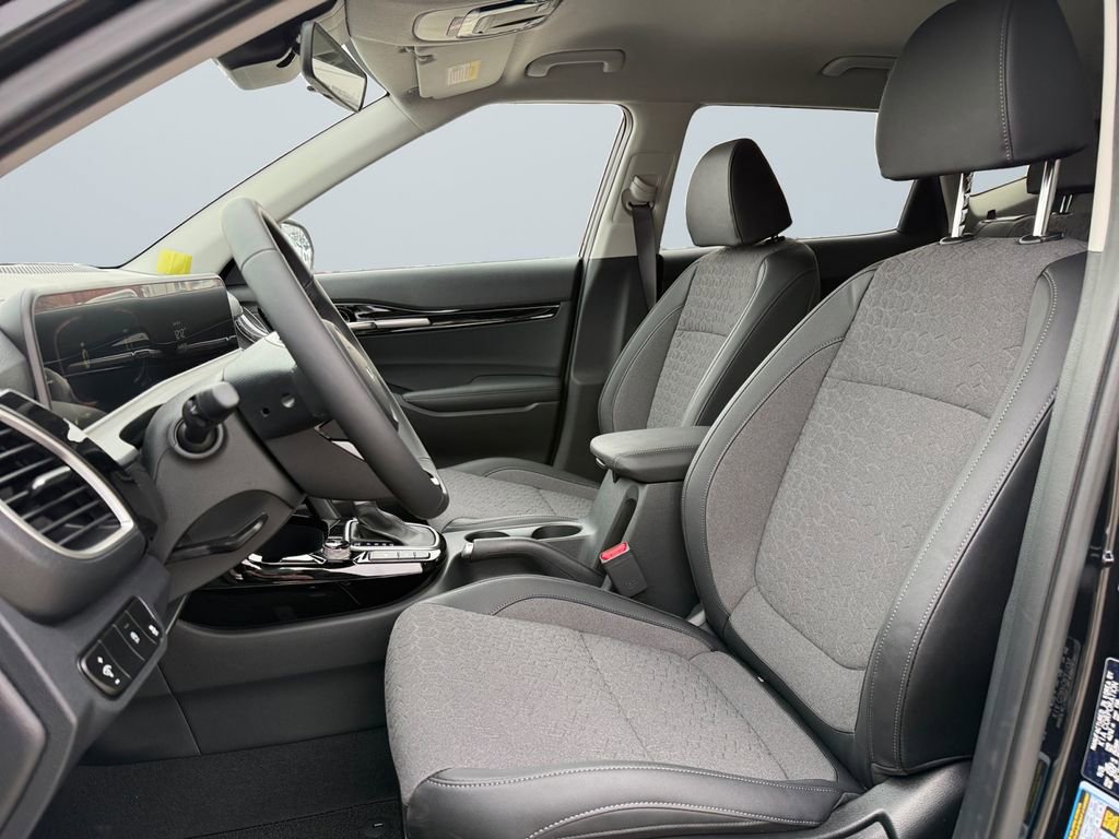 New 2026 Kia Seltos S image 9