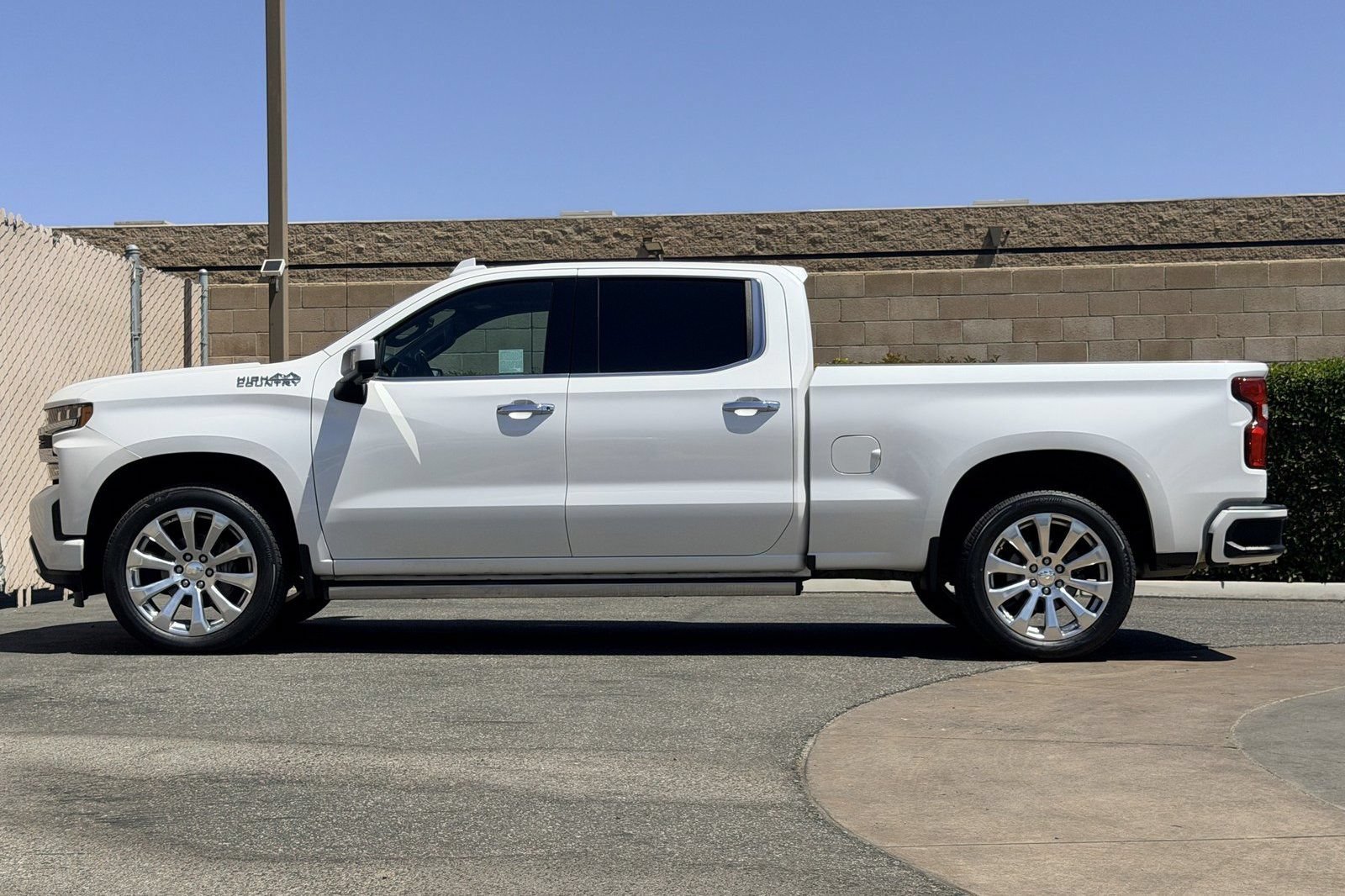 Certified 2020 Chevrolet Silverado 1500 High Country w/ Technology Package AWD/4WD image 7