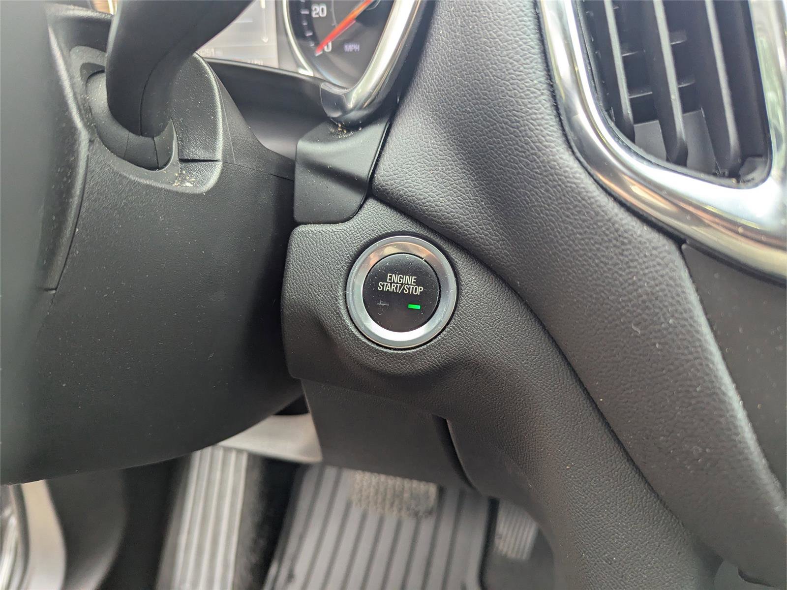 Used 2024 Chevrolet Equinox LT image 24