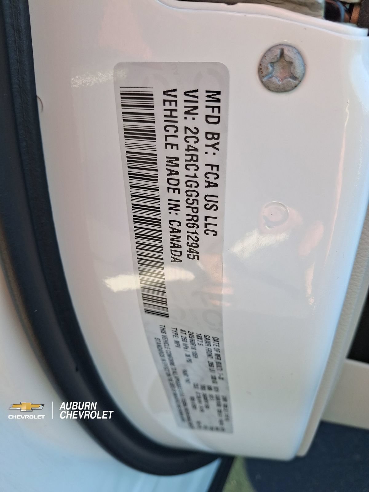 Used 2023 Chrysler Pacifica Limited FWD image 29