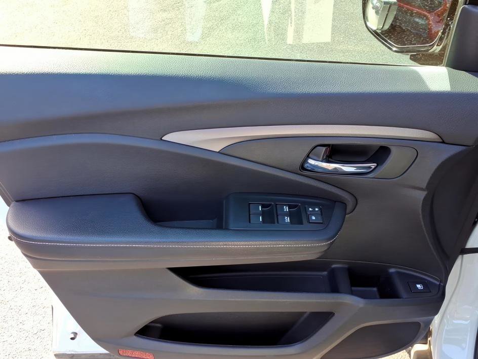 Used 2021 Honda Ridgeline Sport image 15