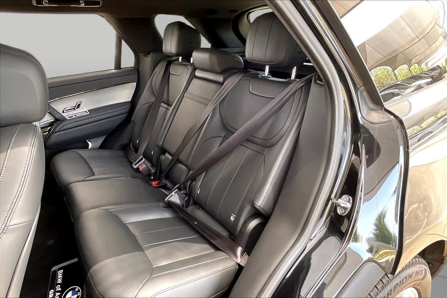 Used 2025 Land Rover Range Rover Sport SE AWD/4WD image 21