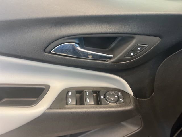 Used 2023 Chevrolet Equinox LS AWD/4WD image 29