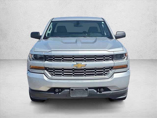 Used 2017 Chevrolet Silverado 1500 Custom w/ Custom Convenience Package AWD/4WD image 2