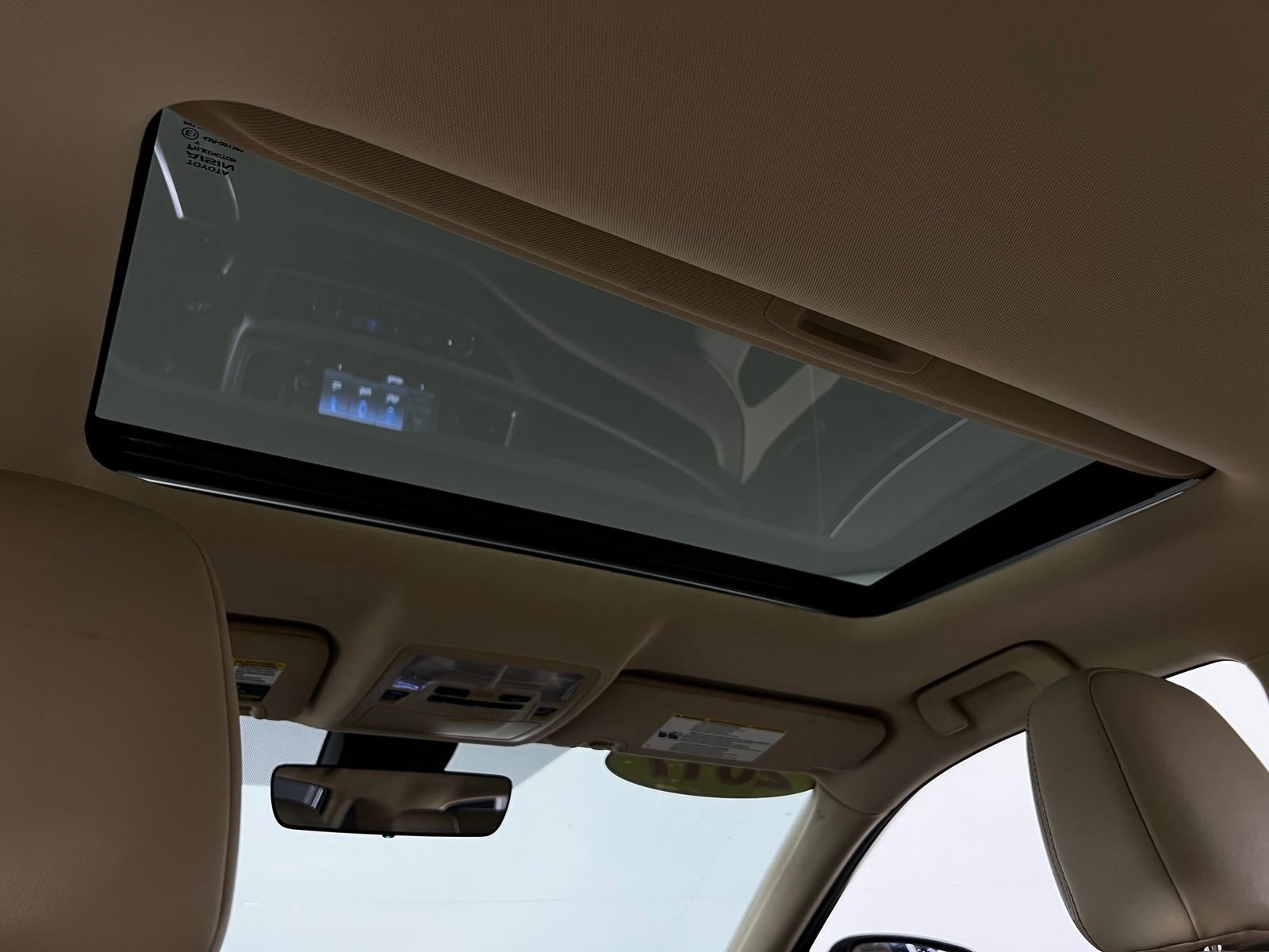 Certified 2017 Toyota Highlander Limited FWD image 28
