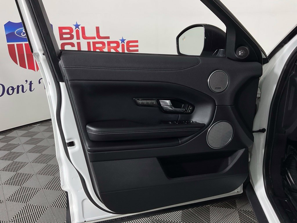 Used 2019 Land Rover Range Rover Evoque SE Premium AWD/4WD image 12