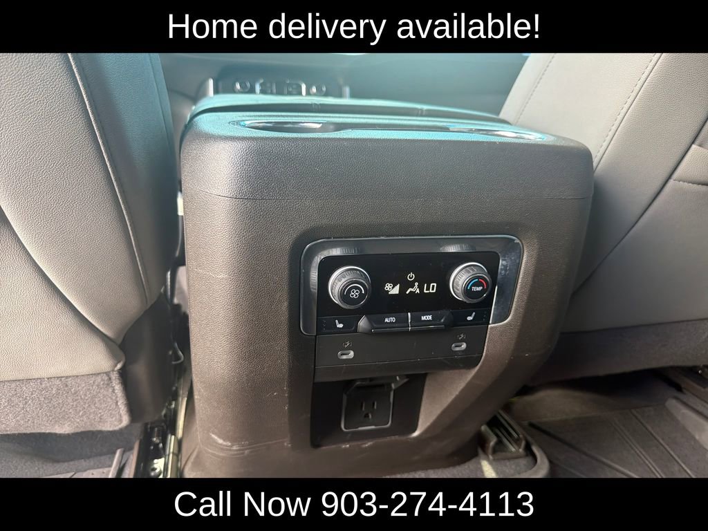 Used 2023 Chevrolet Suburban Z71 w/ Luxury Package AWD/4WD image 15