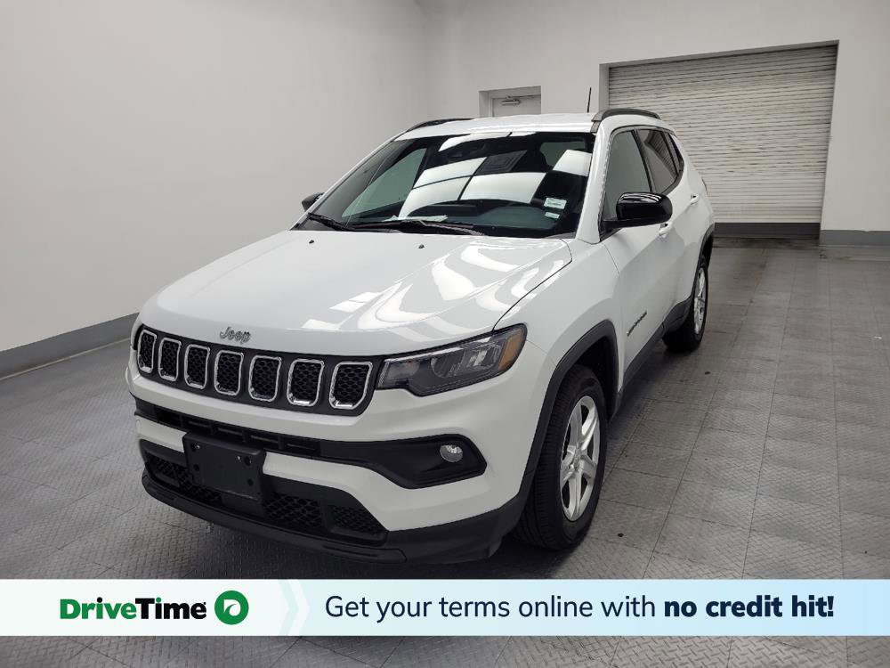 Used 2024 Jeep Compass Latitude image 1