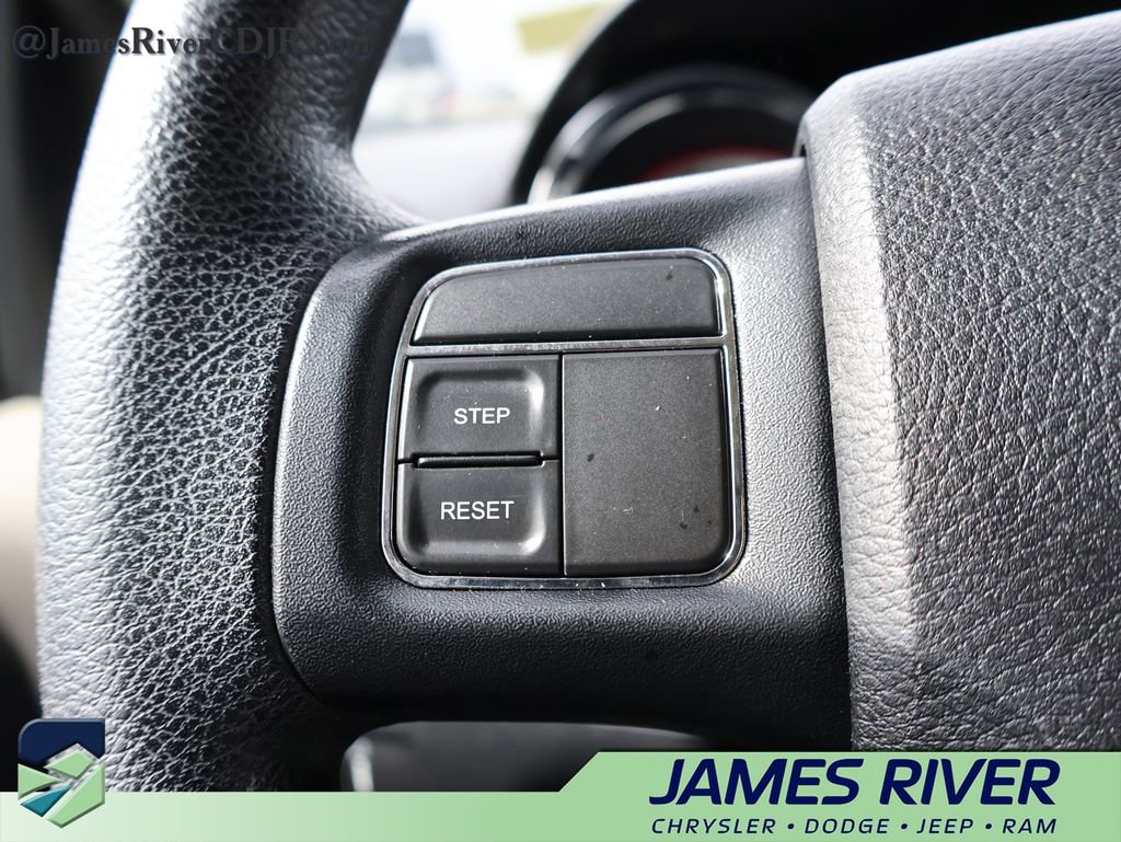 Used 2018 Dodge Grand Caravan SE FWD image 24